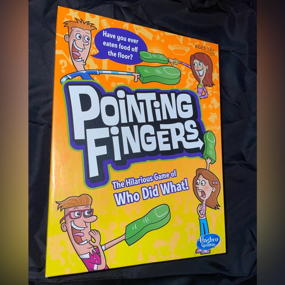 Pointing Fingers Family Game